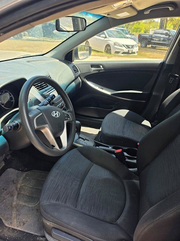 Used 2017 Hyundai Accent SE FWD image 4