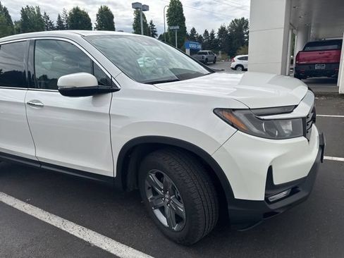 Used 2023 Honda Ridgeline RTL-E image 2