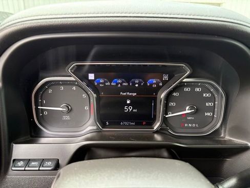 Used 2022 GMC Sierra 1500 SLT w/ SLT Premium Plus Package AWD/4WD image 10