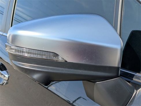 Used 2023 Subaru Ascent Touring image 13