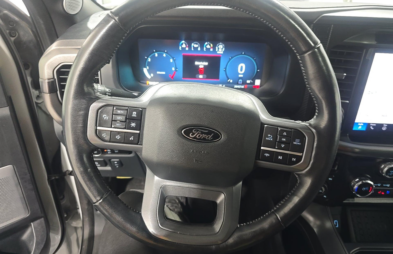 Used 2024 Ford F150 Lariat w/ Equipment Group 502A High AWD/4WD image 10