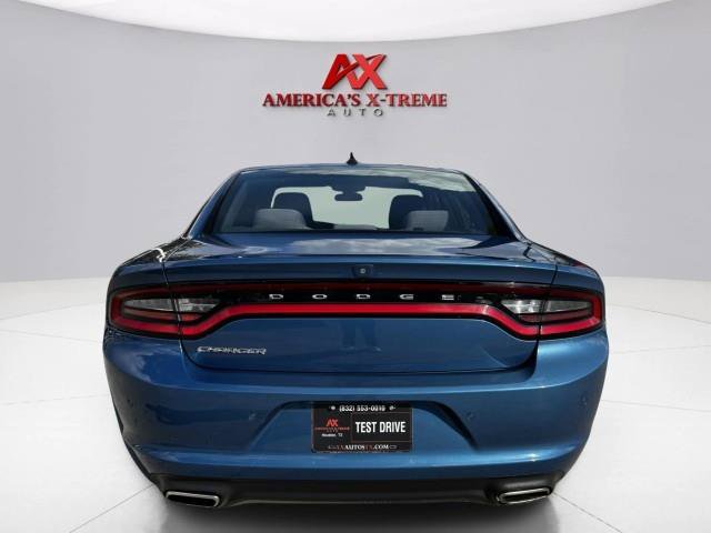 Used 2020 Dodge Charger SXT RWD image 5