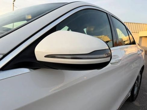 Used 2018 Mercedes-Benz C 300 Sedan image 9