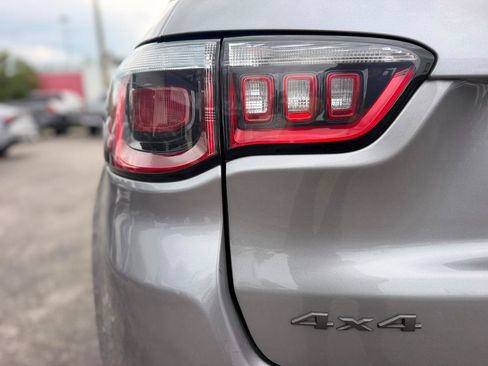 Used 2019 Jeep Compass Trailhawk AWD/4WD image 28