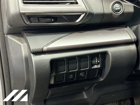 Used 2019 Subaru Forester Premium AWD/4WD image 10