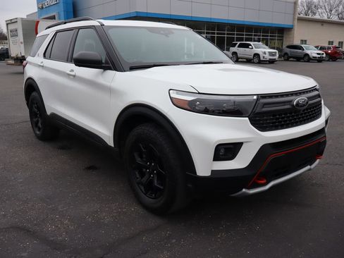 Used 2021 Ford Explorer Timberline image 2