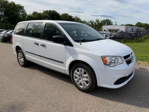 Used 2016 Dodge Grand Caravan American Value Package image 6