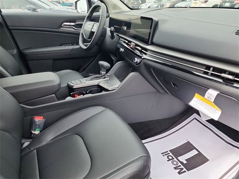 New 2026 Kia Sportage SX image 16