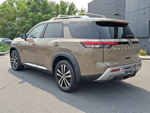 Certified 2023 Nissan Pathfinder Platinum w/ Cargo Package AWD/4WD image 5