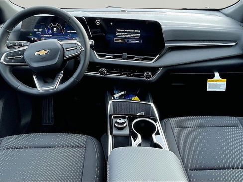 New 2026 Chevrolet Equinox LT AWD/4WD image 6