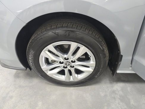 Certified 2023 Toyota Sienna XLE Woodland Edition image 25