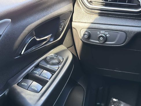 Used 2022 Chevrolet Bolt LT image 15