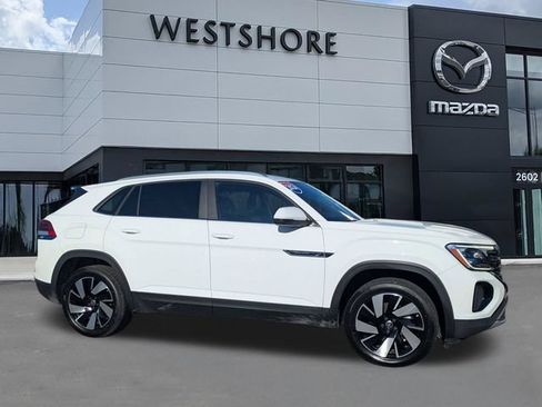 Used 2024 Volkswagen Atlas Cross Sport SE FWD image 1