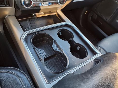 Used 2022 Ford F250 Lariat w/ Black Appearance Package image 30