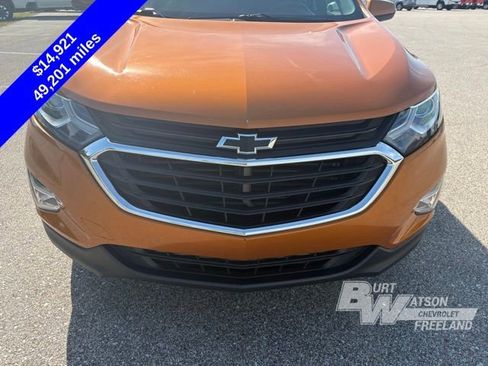Used 2018 Chevrolet Equinox LT FWD image 9