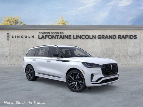 New 2026 Lincoln Aviator Black Label w/ Jet Appearance Package image 7