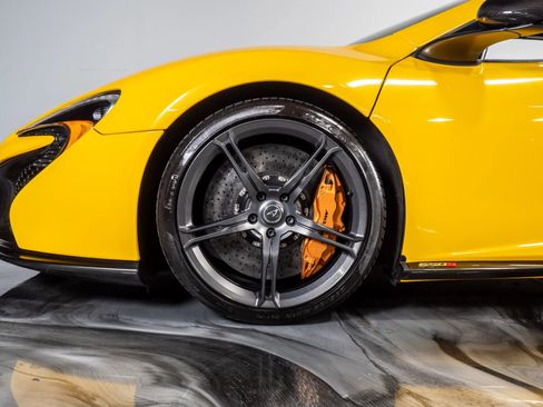 Used 2015 McLaren 650S Spider image 20