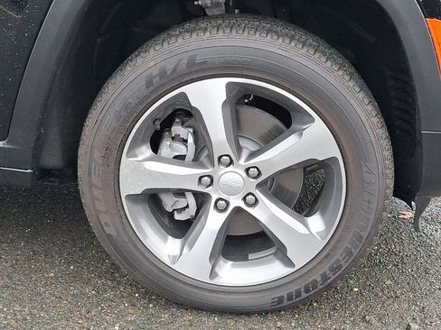 Used 2023 Jeep Grand Cherokee 4WD 4xe w/ Luxury Tech Group II image 8