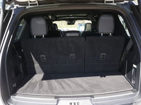 Used 2020 Lincoln Navigator Reserve w/ Luxury Package image 6