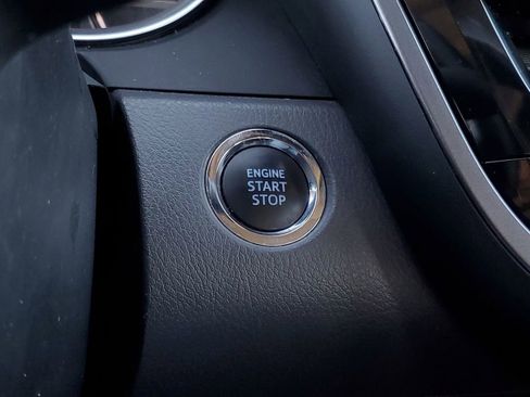 Used 2023 Toyota Camry XLE image 18