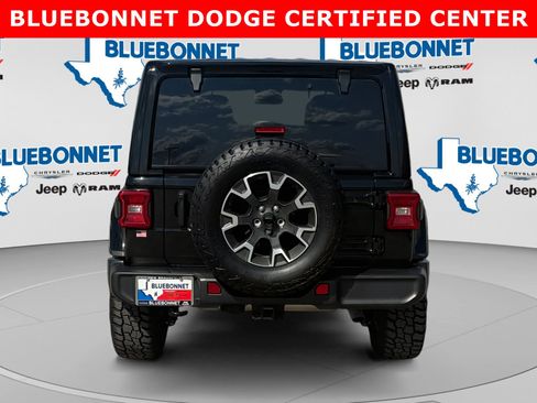 Used 2024 Jeep Wrangler Unlimited Sahara w/ Technology Group AWD/4WD image 6