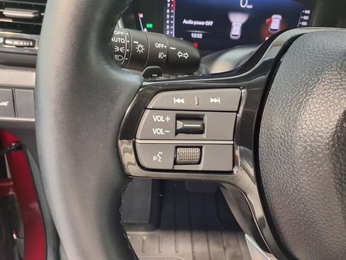 Used 2026 Honda Pilot Touring image 7