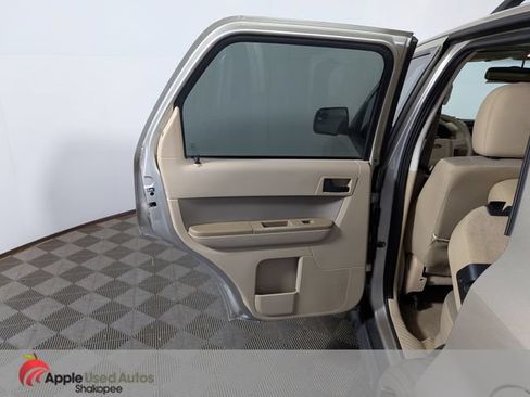Used 2012 Ford Escape XLT AWD/4WD image 26