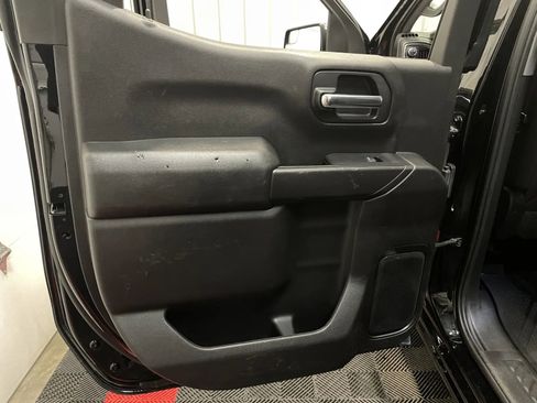 Used 2020 Chevrolet Silverado 1500 LT w/ All-Star Edition image 38