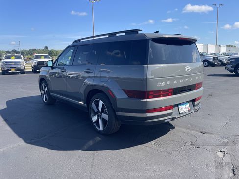 Used 2024 Hyundai Santa Fe Limited AWD/4WD image 3