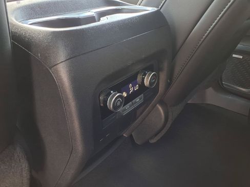 Used 2025 Buick Enclave Preferred FWD image 26