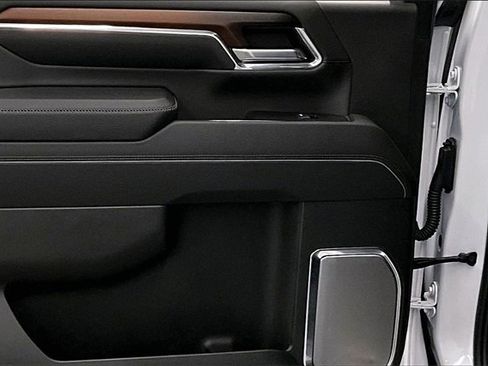 Used 2024 GMC Sierra 2500 Denali w/ Technology Package image 20