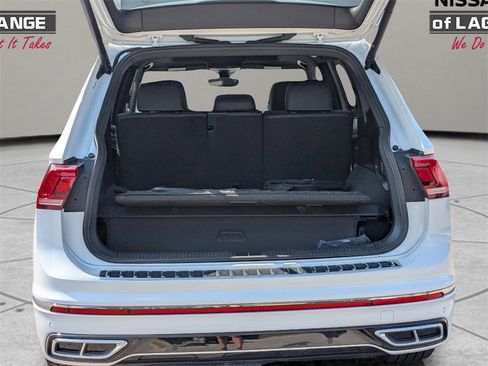 Used 2022 Volkswagen Tiguan SEL R-Line image 26