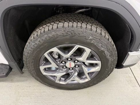 New 2026 GMC Sierra 1500 SLT w/ SLT Premium Plus Package AWD/4WD image 4