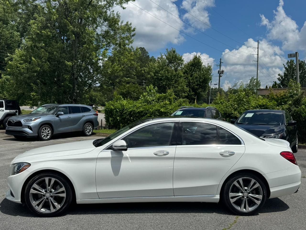 Used 2017 Mercedes-Benz C 300 Sedan image 4