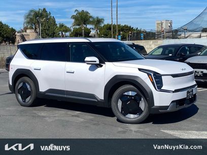 New 2026 Kia EV9 Wind
