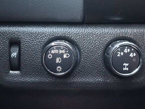 Used 2016 Chevrolet Colorado Z71 AWD/4WD image 28