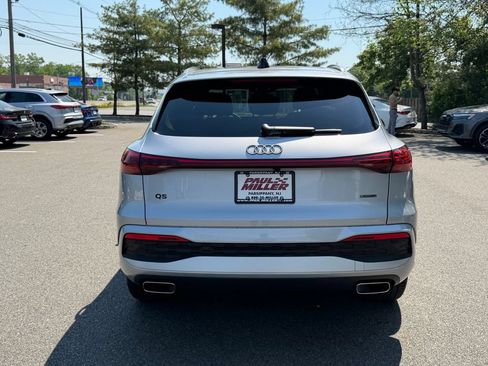 Used 2025 Audi Q5 Premium Plus w/ Premium Plus AWD/4WD image 5