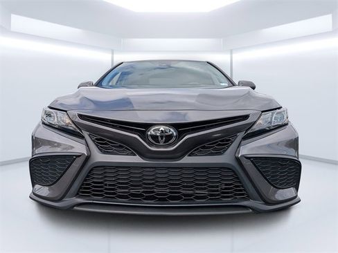 Used 2024 Toyota Camry SE w/ Cold Weather Package image 8