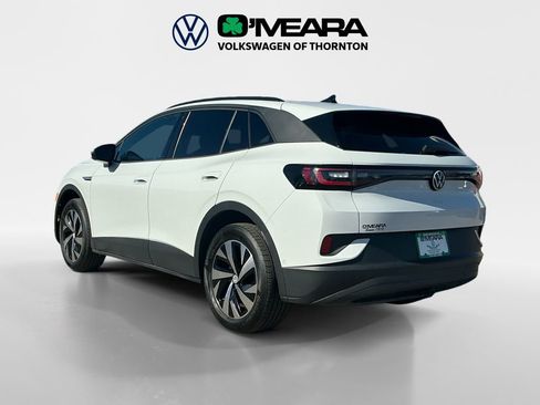 Used 2023 Volkswagen ID.4 Pro image 3