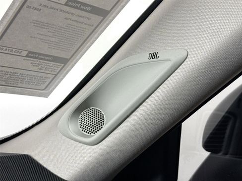 Certified 2025 Toyota Grand Highlander FWD image 30