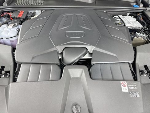 New 2026 Porsche Cayenne AWD/4WD image 32