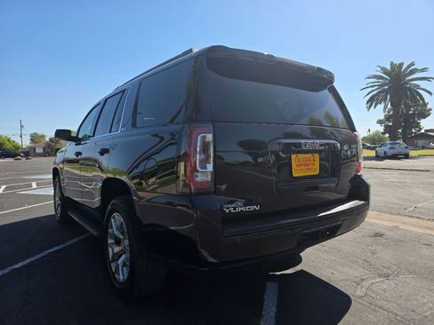 Used 2019 GMC Yukon SLE w/ SLE Value Package image 11