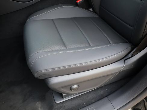 Certified 2026 Mercedes-Benz GLE 350 4MATIC image 26