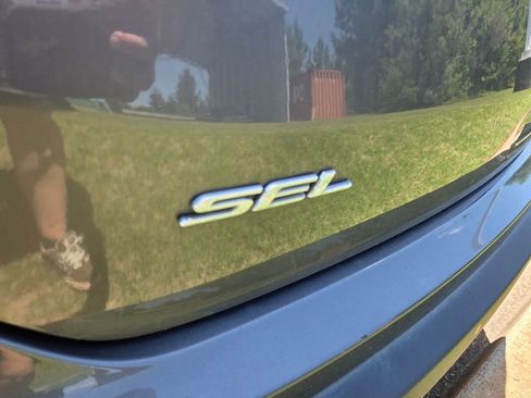 Used 2024 Ford Edge SEL w/ Convenience Package AWD/4WD image 8
