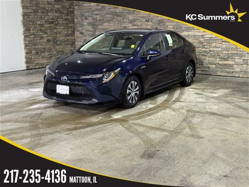 Used 2021 Toyota Corolla LE image 1