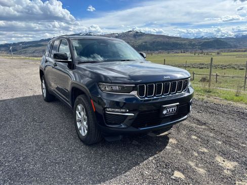 New 2023 Jeep Grand Cherokee Limited w/ Luxury Tech Group II image 23