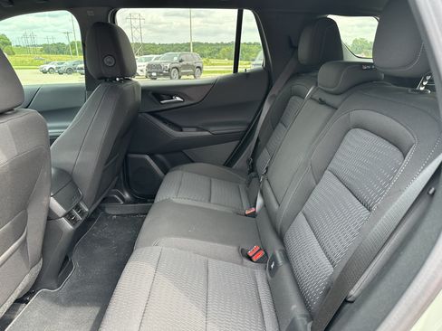 Used 2026 Chevrolet Equinox LT w/ Midnight Edition FWD image 18