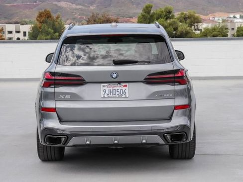 Used 2024 BMW X5 xDrive50e w/ Executive Package AWD/4WD image 5
