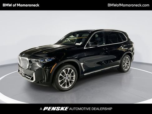 New 2026 BMW X5 xDrive50e image 1