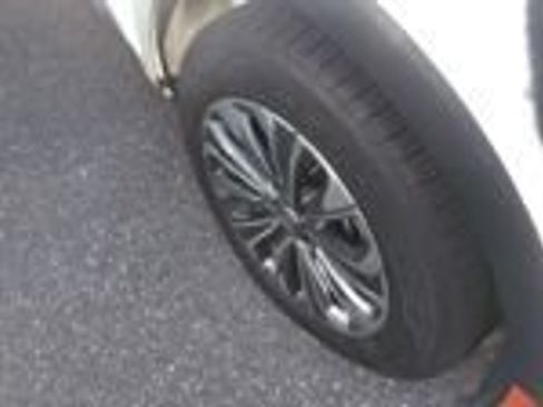 Used 2024 Buick Envision Preferred AWD/4WD image 4